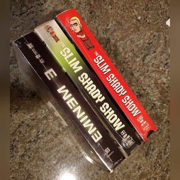 Eminem & Slim Shady Show VHS bundle - Picture 8 of 13